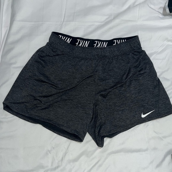 Nike Shorts - Picture 1 of 2